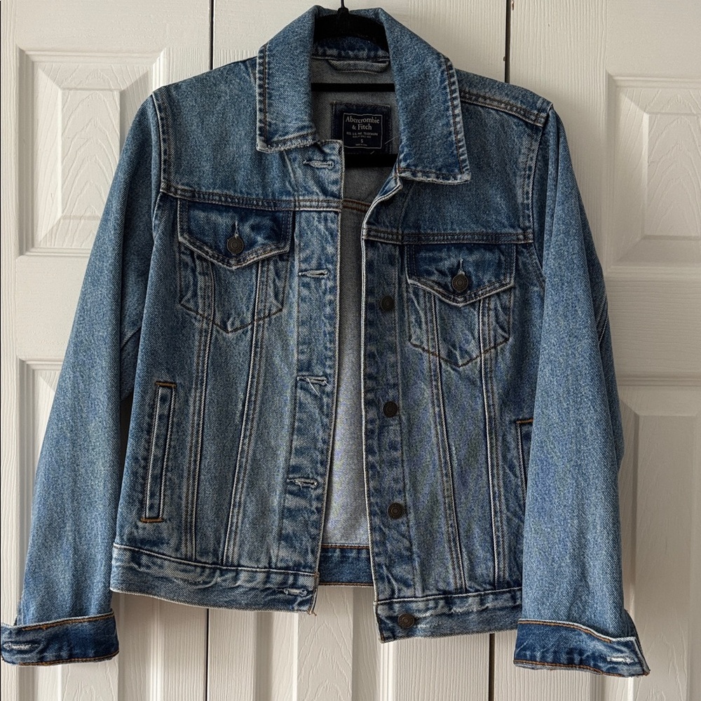 Abercrombie & Fitch Medium Wash Blue Denim Jacket